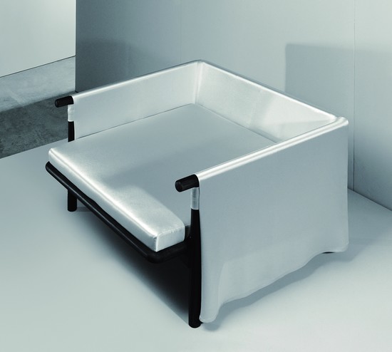 Zen Bed in Breeze Designed by Lv Yongzhong