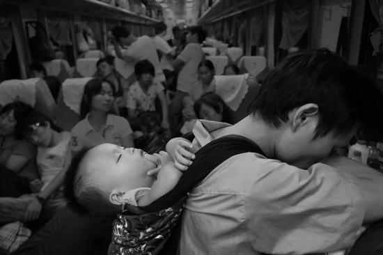 Hard Seats Carriage by Ling Chen, Golden Award of Documentary Genre