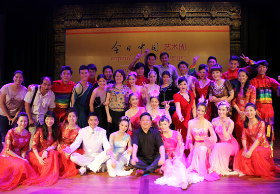 Group Photo of the Whole Cast after Performance