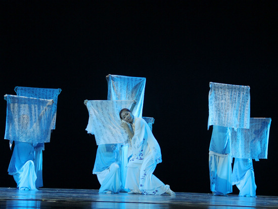 中国舞蹈荷花奖古典舞获奖作品惠民演出