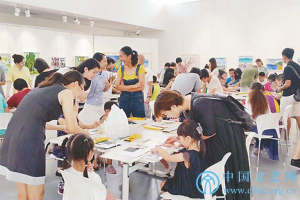 如何一次性面对300个熊孩子?