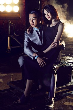 佟大为关悦情人节登封面 演绎浪漫雨中曲