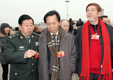 王文章、刘大为、何水法委员步入会场