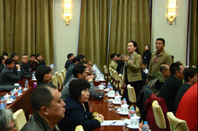 工作人员统计选举人数