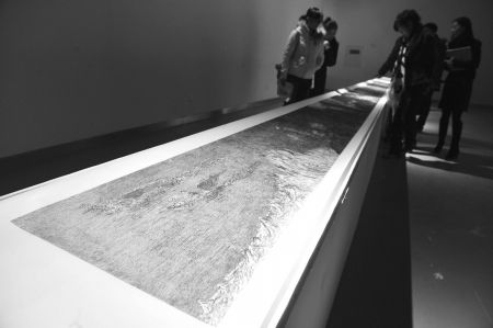 翟永明“玩”混搭 艺术展上也可看话剧(图)