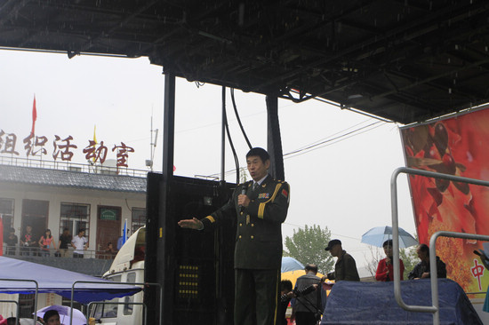 著名男高音歌唱家程志演唱《长江之歌》