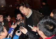 冯骥才委员回答记者提问