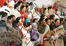 亮宝节上的人们（水彩画）