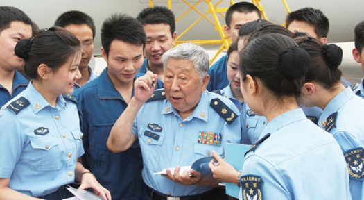 火，未尽的歌——记著名剧作家阎肃