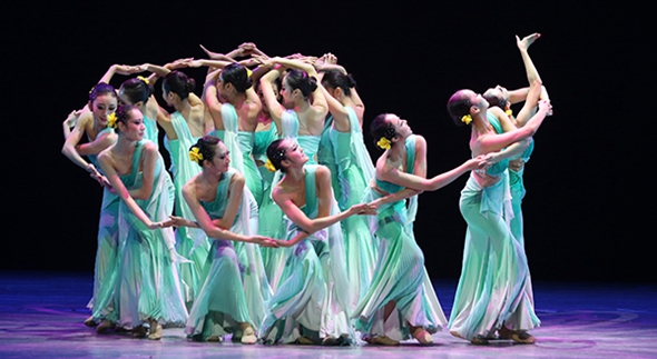 中国舞蹈家协会举办“向人民汇报”舞蹈展演