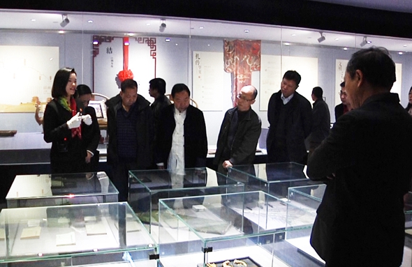 深入万事利集团采风