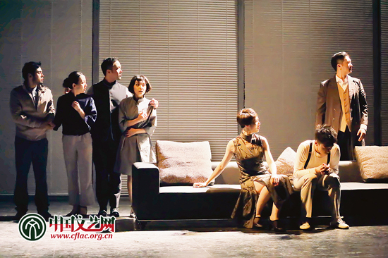 中国文艺网-改编版《雷雨》:让舞台空间中充满