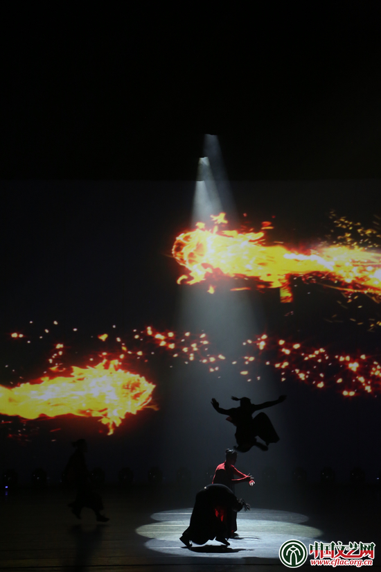 中国文艺网-中华龙韵功夫团:用武蹈展示东方