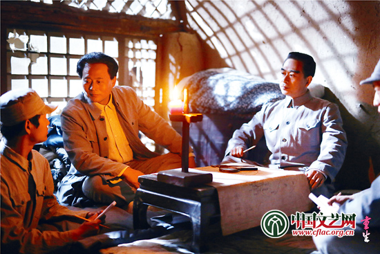 中国文艺网-纪录片《重生》:电影般再现党的浴