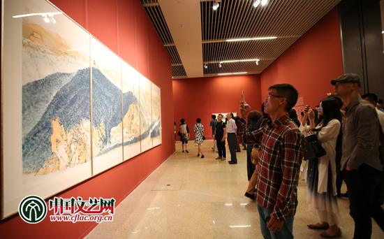 陈家泠艺术大展开幕式暨作品捐赠仪式在京举