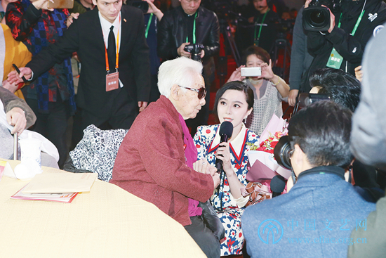 百花迎春送春来 春暖花开新时代