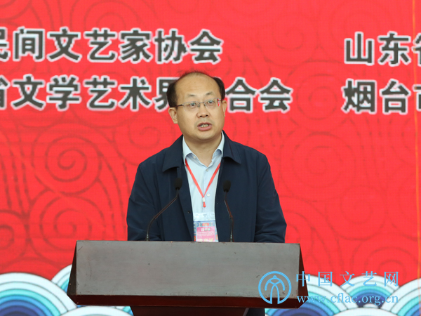 2018中国民间工艺品博览会在烟台开幕