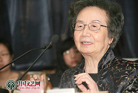 中国文艺网-叶嘉莹:诗词中有生生不息的力量