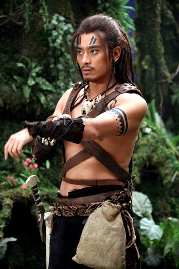 陈龙拍3D片《远古大帝》造型狂野 PK人猿泰山