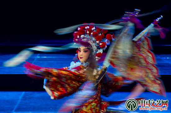 中国文艺网-徐大庆《亦梦》系列作品欣赏