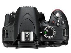 搭配18-105mm镜头 尼康D3200大套机上市