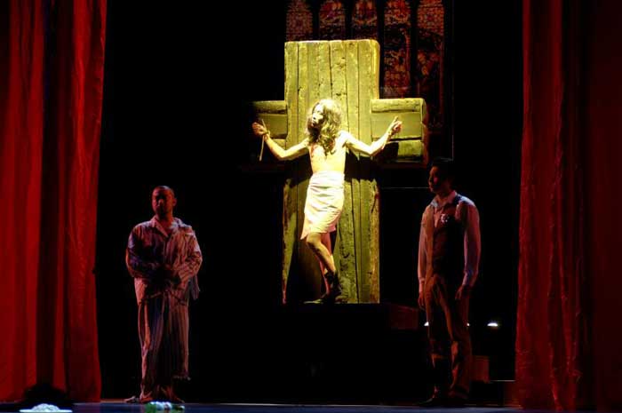 组图：曝开心麻花《乌龙山伯爵》现场照  (7)