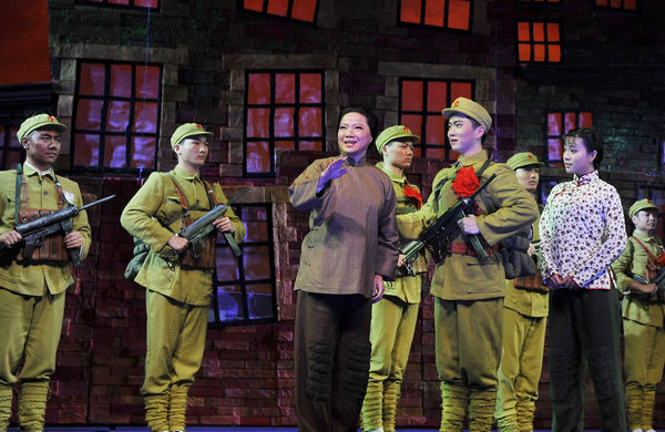 兵_霓虹灯下的新哨兵_霓虹灯下的哨兵电影 | 知