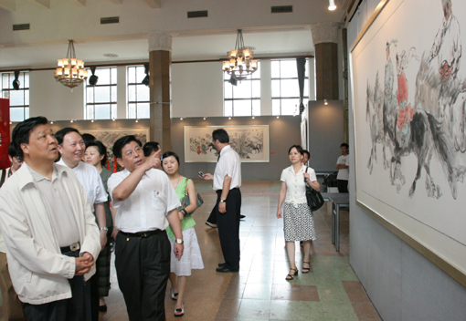 71磬йξίԱǴǡɽһйǺͬ£й²ݲιٰġйʮӰ鷨ƷչͼΪɽڲιչй  