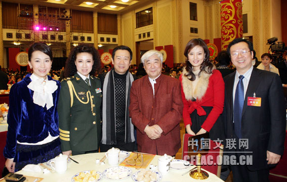 ˫ףһƣҶԱ֣ģСȣ壩һй