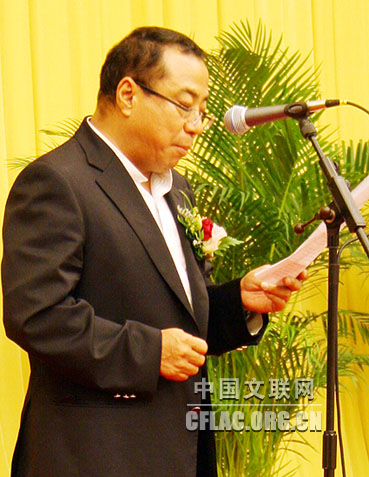 7月8日,中国电影家协会成立六十周年庆祝大会在全国政协礼堂举行。图为尹力发言。中国文联网 吴月玲摄影报道