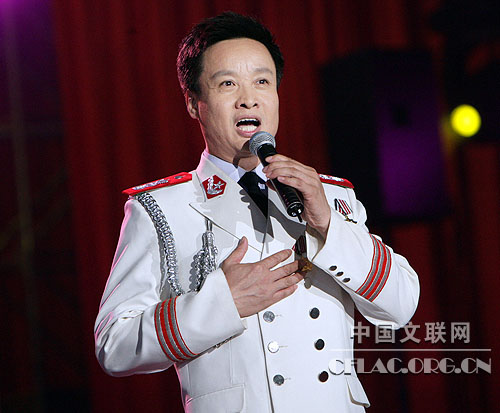 军歌嘹亮简谱_军歌嘹亮(2)