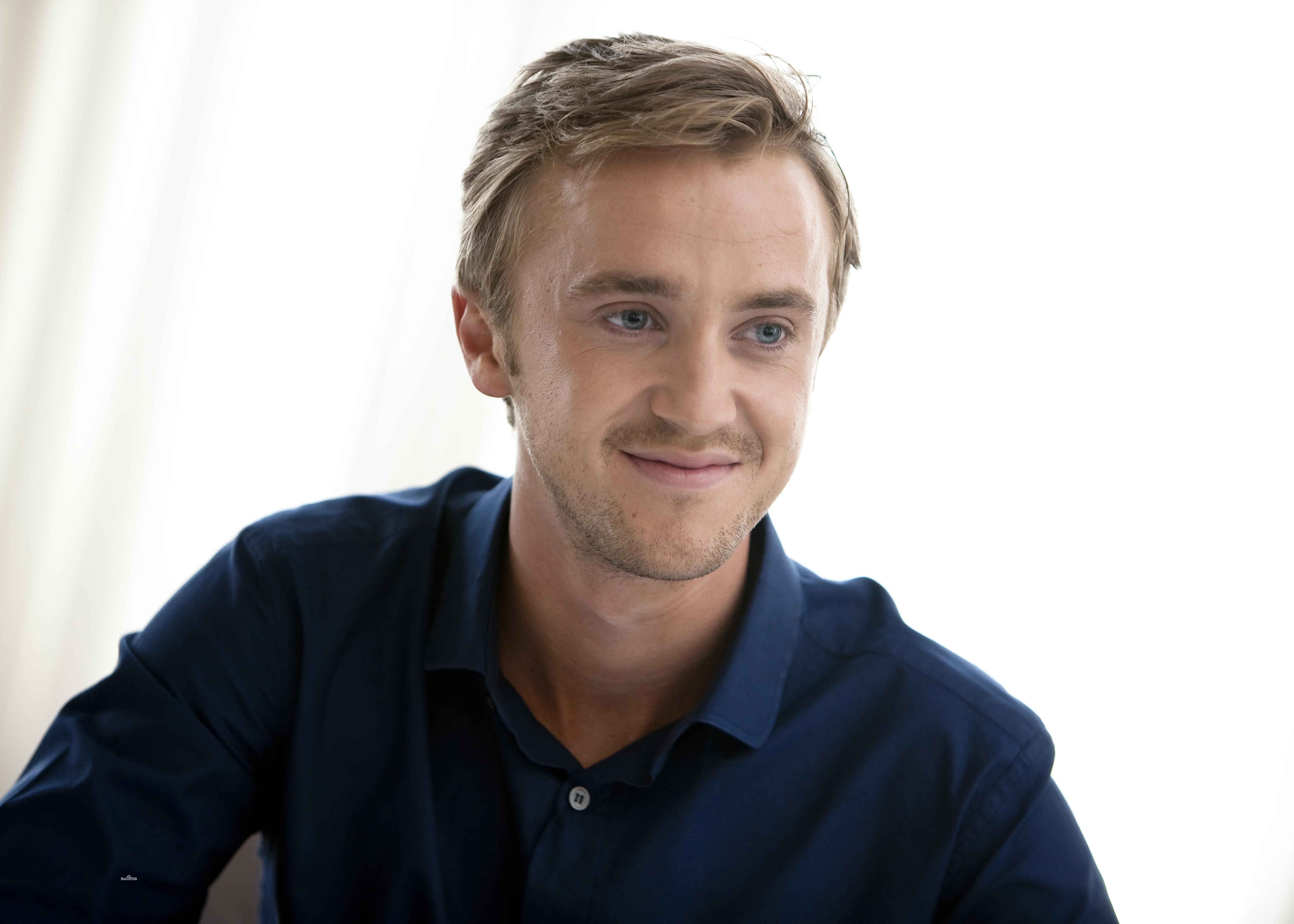 中国文艺网-汤姆·费尔顿精彩写真