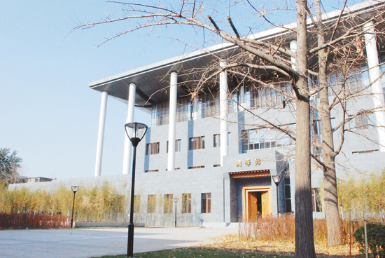 中国文艺网-让国学走在时代前沿——记首届全国高校国学院院长论坛