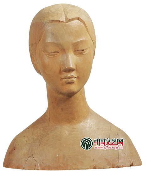 少女像(木雕)  刘焕章