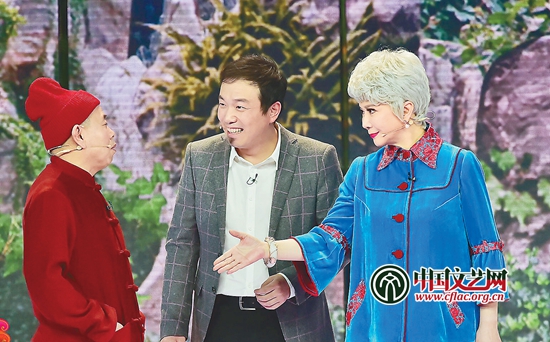 潘长江,蔡明,潘斌龙表演的小品《老伴》