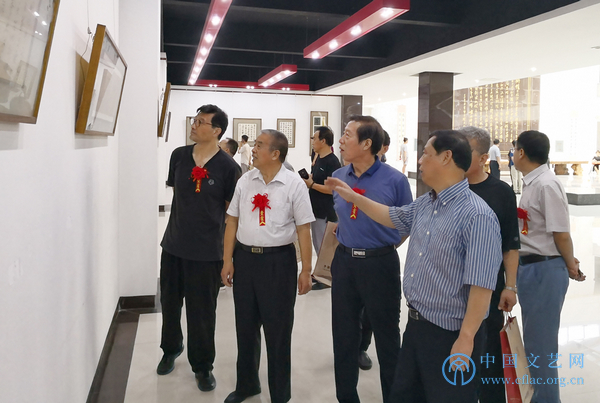 李钢书法艺术展精彩亮相山西临汾