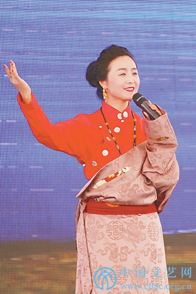 2019中国少数民族情歌藏语原生态唱法展演在青海省共和县举行