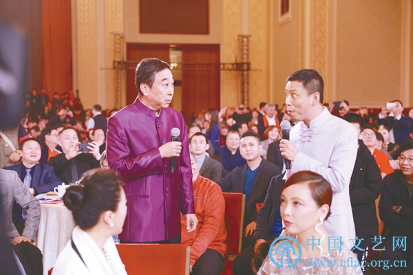 冯巩,贾旭明等表演相声小段《影视新春乐》