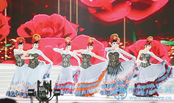 中国文艺网_金鼠接福迎春来 百花礼赞新时代——"百花迎春——中国