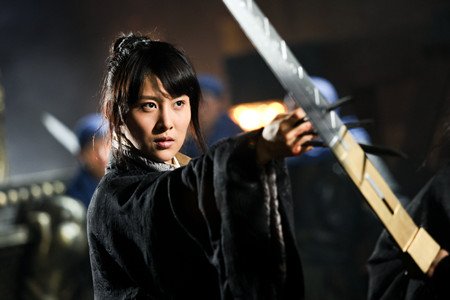 贾青《鸿门宴》帅气出场 被赞林青霞接班人